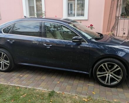 Синий Фольксваген Пассат, объемом двигателя 2.5 л и пробегом 258 тыс. км за 8500 $, фото 5 на Automoto.ua