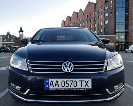 Синий Фольксваген Пассат, объемом двигателя 1.8 л и пробегом 150 тыс. км за 10500 $, фото 2 на Automoto.ua