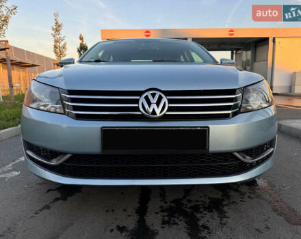 Синій Фольксваген Пассат, об'ємом двигуна 2.5 л та пробігом 198 тис. км за 8800 $, фото 2 на Automoto.ua