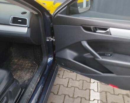 Синий Фольксваген Пассат, объемом двигателя 2.5 л и пробегом 240 тыс. км за 8000 $, фото 22 на Automoto.ua