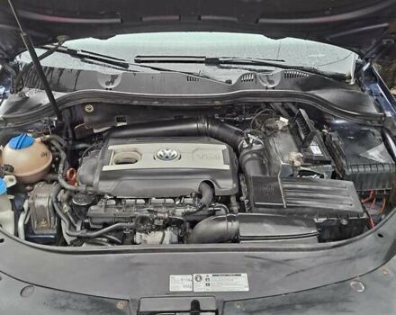 Синий Фольксваген Пассат, объемом двигателя 1.8 л и пробегом 150 тыс. км за 10500 $, фото 1 на Automoto.ua