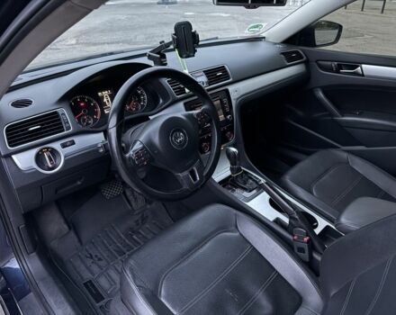 Синий Фольксваген Пассат, объемом двигателя 2.5 л и пробегом 205 тыс. км за 9100 $, фото 15 на Automoto.ua