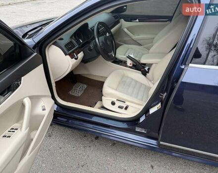 Синій Фольксваген Пассат, об'ємом двигуна 2.5 л та пробігом 127 тис. км за 11900 $, фото 11 на Automoto.ua