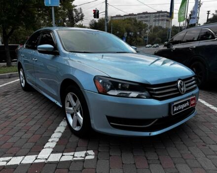 Синий Фольксваген Пассат, объемом двигателя 2.5 л и пробегом 330 тыс. км за 6790 $, фото 2 на Automoto.ua