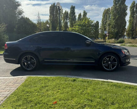 Синий Фольксваген Пассат, объемом двигателя 2.48 л и пробегом 114 тыс. км за 12750 $, фото 3 на Automoto.ua