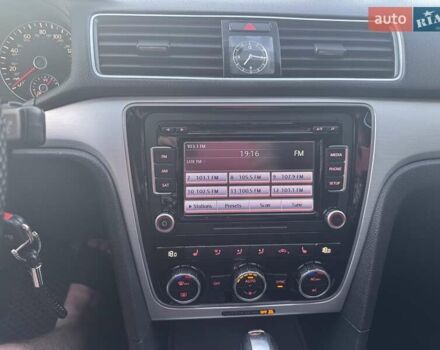 Синий Фольксваген Пассат, объемом двигателя 2.5 л и пробегом 272 тыс. км за 12000 $, фото 12 на Automoto.ua