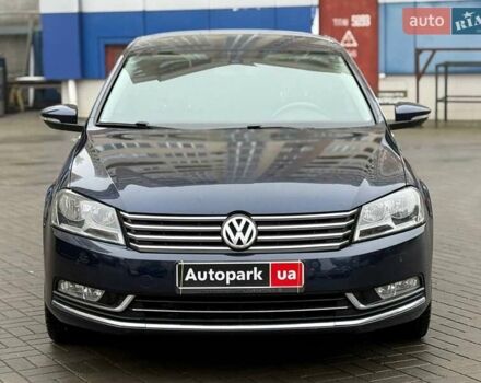 Синий Фольксваген Пассат, объемом двигателя 2 л и пробегом 263 тыс. км за 11690 $, фото 1 на Automoto.ua
