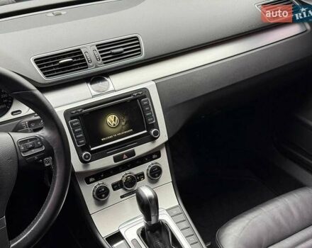 Синий Фольксваген Пассат, объемом двигателя 2 л и пробегом 263 тыс. км за 11690 $, фото 27 на Automoto.ua