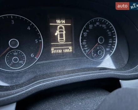 Синій Фольксваген Пассат, об'ємом двигуна 2 л та пробігом 310 тис. км за 9999 $, фото 8 на Automoto.ua