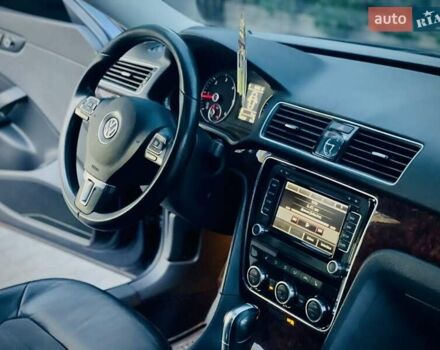 Синий Фольксваген Пассат, объемом двигателя 2 л и пробегом 213 тыс. км за 13000 $, фото 2 на Automoto.ua