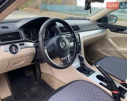 Фольксваген Пассат 2013 в Полтаве на Automoto.ua Синий Фольксваген Пассат, объемом двигателя 2.5 л и пробегом 198 тыс. км за 9290 $, фото 23 на Automoto.ua