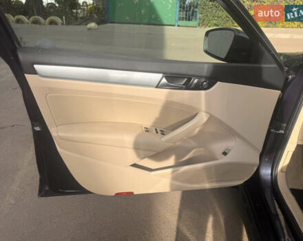 Фольксваген Пассат 2013 в Одессе на Automoto.ua Синий Фольксваген Пассат, объемом двигателя 2 л и пробегом 226 тыс. км за 10700 $, фото 9 на Automoto.ua