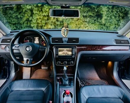 Синий Фольксваген Пассат, объемом двигателя 2 л и пробегом 213 тыс. км за 13000 $, фото 2 на Automoto.ua