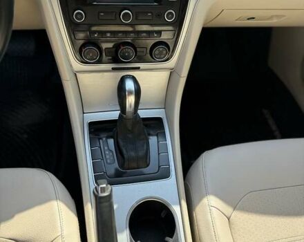 Синій Фольксваген Пассат, об'ємом двигуна 1.97 л та пробігом 270 тис. км за 11000 $, фото 21 на Automoto.ua