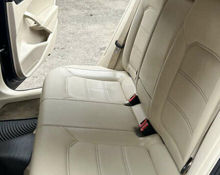 Синий Фольксваген Пассат, объемом двигателя 2.5 л и пробегом 327 тыс. км за 8900 $, фото 13 на Automoto.ua