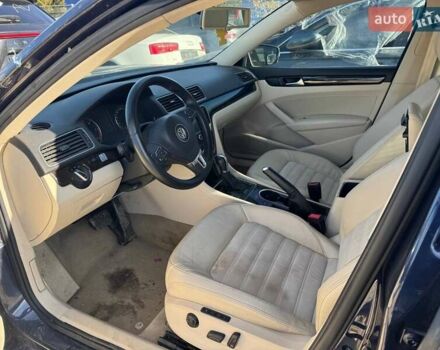 Фольксваген Пассат 2013 у Львові на Automoto.ua Синій Фольксваген Пассат, об'ємом двигуна 2 л та пробігом 205 тис. км за 9500 $, фото 12 на Automoto.ua