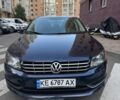 Синий Фольксваген Пассат, объемом двигателя 2 л и пробегом 284 тыс. км за 11800 $, фото 1 на Automoto.ua