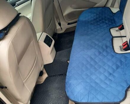 Синій Фольксваген Пассат, об'ємом двигуна 2 л та пробігом 215 тис. км за 11300 $, фото 3 на Automoto.ua