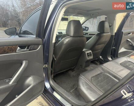 Синій Фольксваген Пассат, об'ємом двигуна 2 л та пробігом 195 тис. км за 12000 $, фото 10 на Automoto.ua