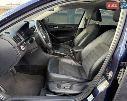 Синий Фольксваген Пассат, объемом двигателя 2 л и пробегом 255 тыс. км за 12650 $, фото 40 на Automoto.ua