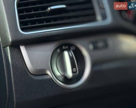 Синій Фольксваген Пассат, об'ємом двигуна 1.8 л та пробігом 222 тис. км за 10999 $, фото 25 на Automoto.ua