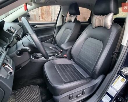 Синій Фольксваген Пассат, об'ємом двигуна 1.8 л та пробігом 197 тис. км за 10500 $, фото 4 на Automoto.ua