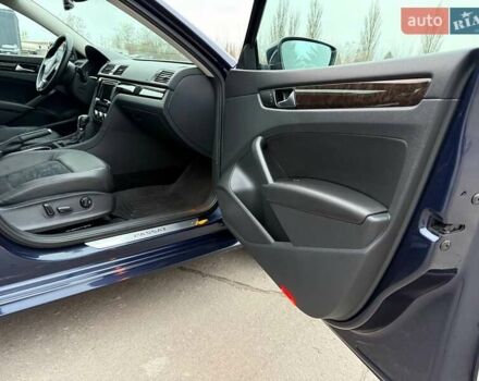 Синій Фольксваген Пассат, об'ємом двигуна 2 л та пробігом 172 тис. км за 12900 $, фото 36 на Automoto.ua