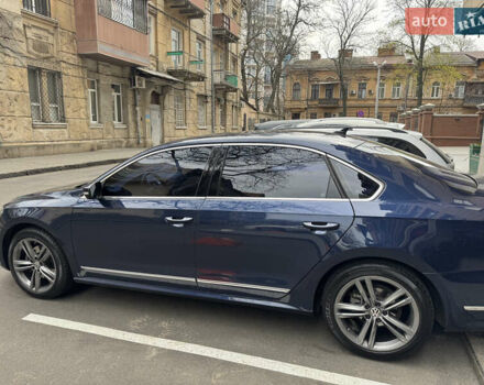 Синий Фольксваген Пассат, объемом двигателя 1.97 л и пробегом 206 тыс. км за 12500 $, фото 5 на Automoto.ua