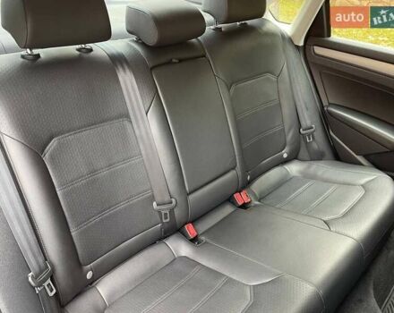 Синий Фольксваген Пассат, объемом двигателя 1.8 л и пробегом 163 тыс. км за 8500 $, фото 17 на Automoto.ua