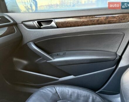 Синий Фольксваген Пассат, объемом двигателя 2 л и пробегом 255 тыс. км за 12650 $, фото 28 на Automoto.ua