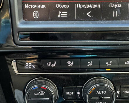 Синий Фольксваген Пассат, объемом двигателя 1.97 л и пробегом 238 тыс. км за 15900 $, фото 9 на Automoto.ua