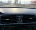 Синий Фольксваген Пассат, объемом двигателя 2 л и пробегом 255 тыс. км за 12650 $, фото 27 на Automoto.ua