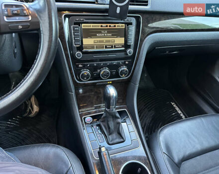 Синий Фольксваген Пассат, объемом двигателя 1.8 л и пробегом 221 тыс. км за 11200 $, фото 13 на Automoto.ua