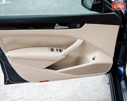 Синій Фольксваген Пассат, об'ємом двигуна 1.97 л та пробігом 253 тис. км за 11300 $, фото 17 на Automoto.ua