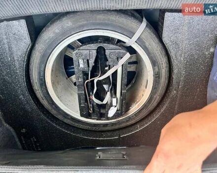 Синий Фольксваген Пассат, объемом двигателя 1.8 л и пробегом 278 тыс. км за 11200 $, фото 12 на Automoto.ua