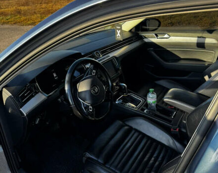 Синий Фольксваген Пассат, объемом двигателя 1.97 л и пробегом 238 тыс. км за 15900 $, фото 5 на Automoto.ua