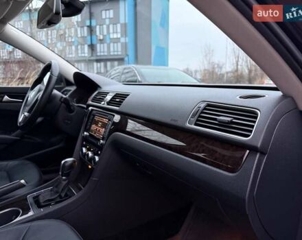 Синій Фольксваген Пассат, об'ємом двигуна 2 л та пробігом 172 тис. км за 12900 $, фото 25 на Automoto.ua