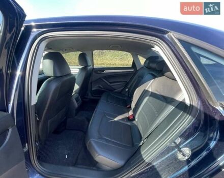 Синий Фольксваген Пассат, объемом двигателя 1.8 л и пробегом 176 тыс. км за 9000 $, фото 7 на Automoto.ua