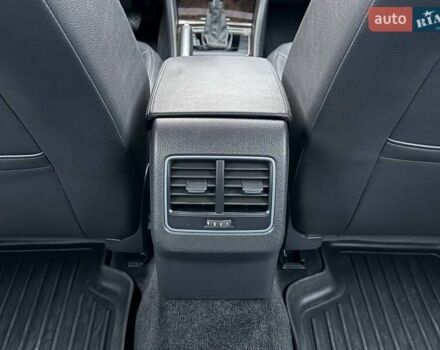 Синій Фольксваген Пассат, об'ємом двигуна 2 л та пробігом 172 тис. км за 12900 $, фото 30 на Automoto.ua