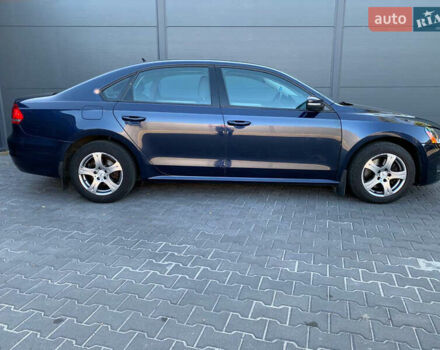 Синий Фольксваген Пассат, объемом двигателя 1.8 л и пробегом 194 тыс. км за 8990 $, фото 6 на Automoto.ua