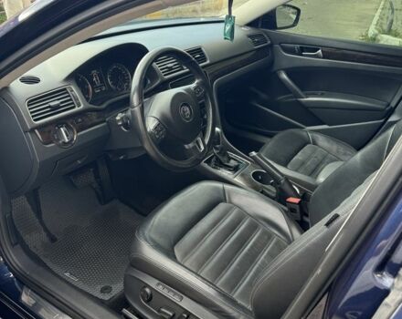 Синій Фольксваген Пассат, об'ємом двигуна 2 л та пробігом 192 тис. км за 12000 $, фото 4 на Automoto.ua