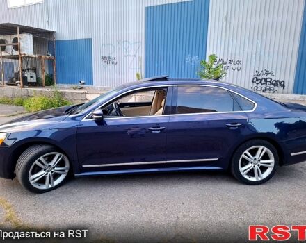 Синий Фольксваген Пассат, объемом двигателя 2 л и пробегом 179 тыс. км за 12000 $, фото 4 на Automoto.ua