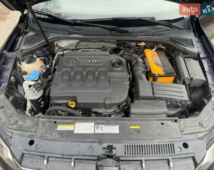 Синій Фольксваген Пассат, об'ємом двигуна 2 л та пробігом 195 тис. км за 12000 $, фото 7 на Automoto.ua