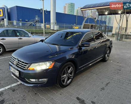 Синий Фольксваген Пассат, объемом двигателя 1.97 л и пробегом 206 тыс. км за 12500 $, фото 4 на Automoto.ua
