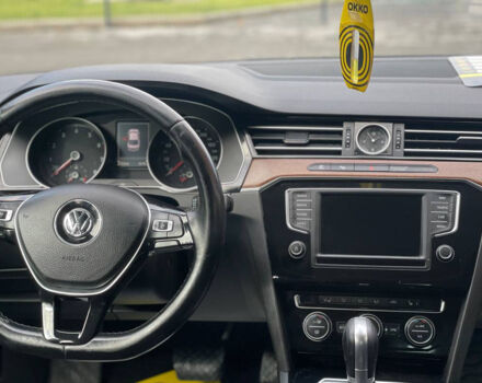 Синий Фольксваген Пассат, объемом двигателя 1.8 л и пробегом 237 тыс. км за 15600 $, фото 15 на Automoto.ua