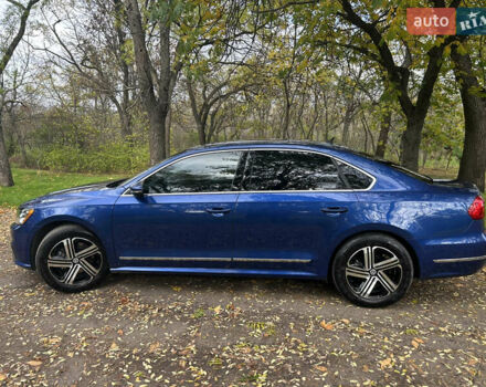 Синий Фольксваген Пассат, объемом двигателя 1.8 л и пробегом 112 тыс. км за 12400 $, фото 3 на Automoto.ua