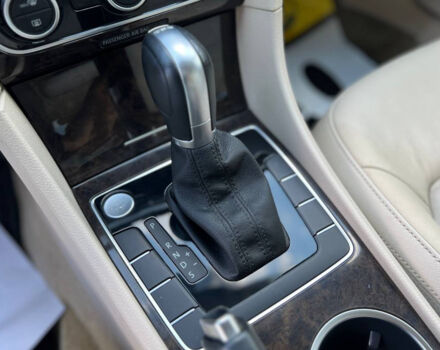 Синій Фольксваген Пассат, об'ємом двигуна 2 л та пробігом 138 тис. км за 12500 $, фото 12 на Automoto.ua