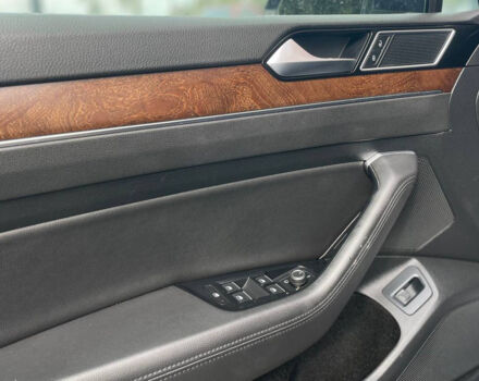 Синий Фольксваген Пассат, объемом двигателя 1.8 л и пробегом 237 тыс. км за 15600 $, фото 6 на Automoto.ua