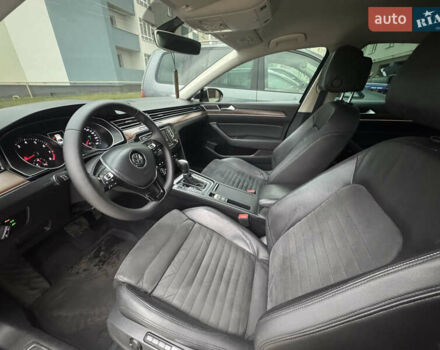 Синий Фольксваген Пассат, объемом двигателя 1.8 л и пробегом 270 тыс. км за 15900 $, фото 9 на Automoto.ua