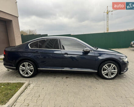 Синий Фольксваген Пассат, объемом двигателя 1.8 л и пробегом 270 тыс. км за 15900 $, фото 8 на Automoto.ua